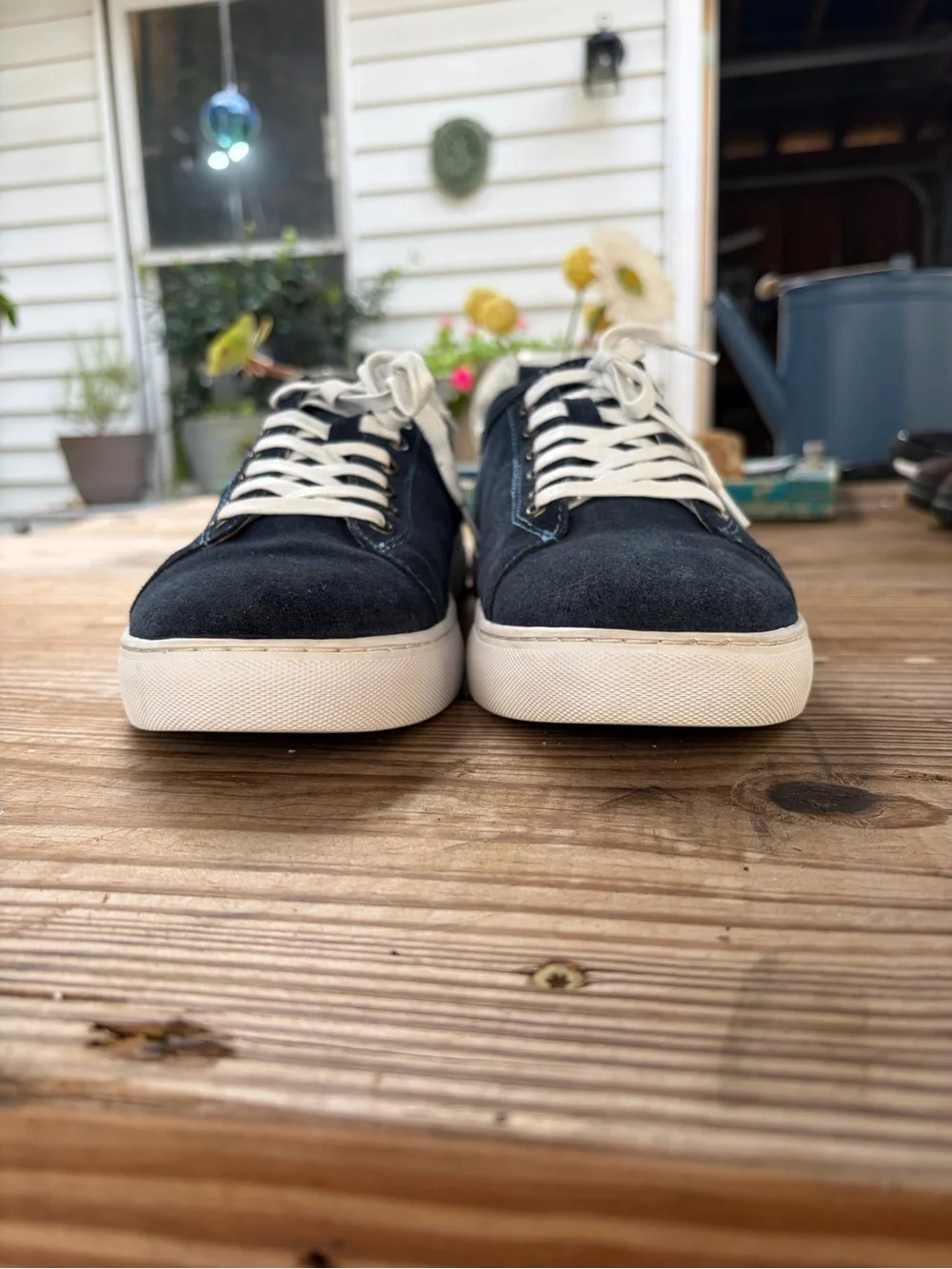 Robert Graham Men’s 8.5 Navy Blue Suede Leather Low Top Sneakers RGL5021